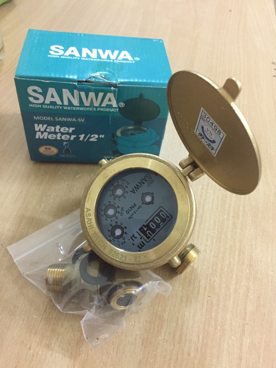 Đồng hồ Sanwa kèm rắc co