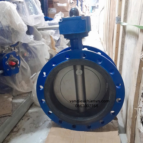 Van bướm gang cánh inox hai mặt bích tay quay